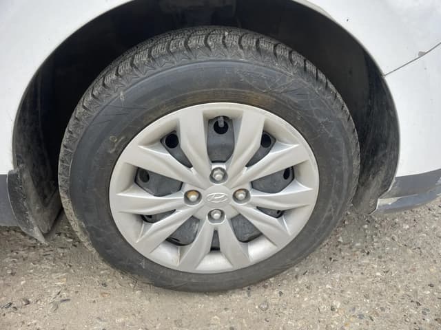 Hyundai Solaris - 10