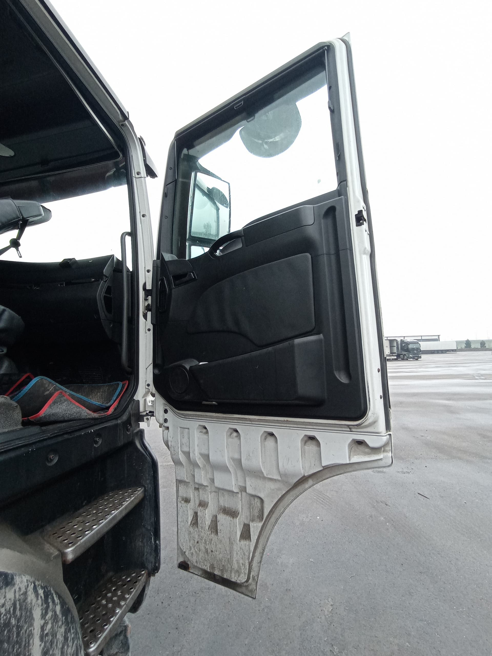 Sitrak C7H 6x4 Седельный тягач - 6
