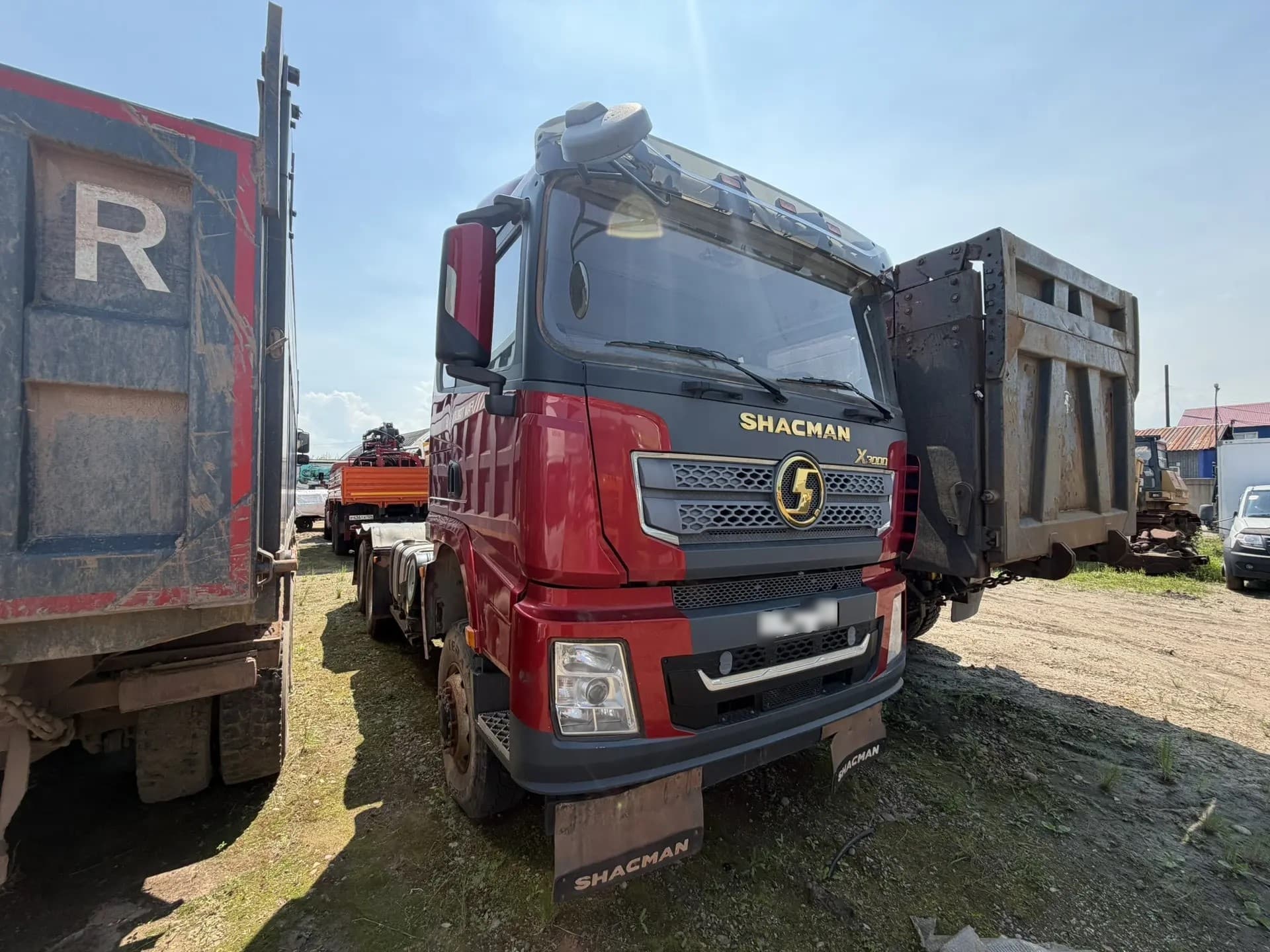 Shacman (Shaanxi) SX* 6x6 Седельный тягач - 2
