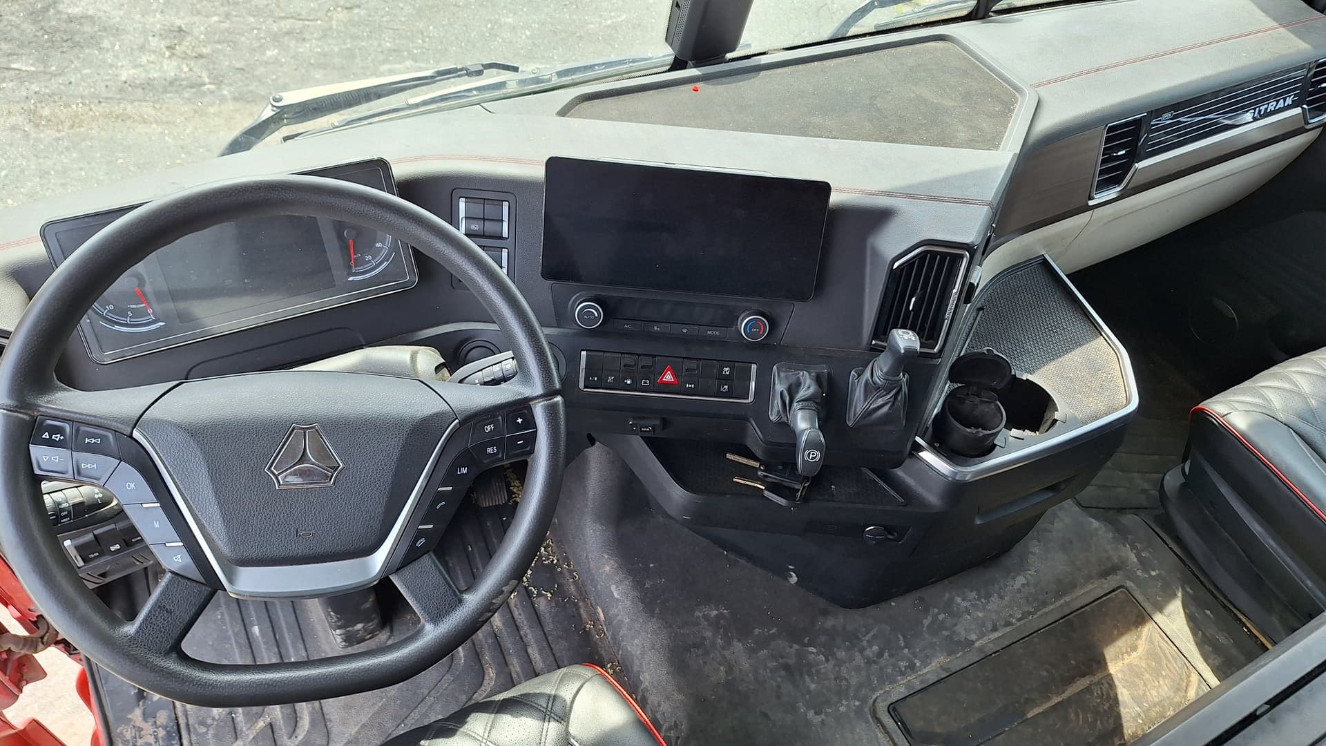 Sitrak C7H 4x2 Седельный тягач - 5