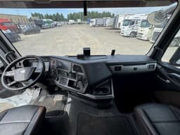 FAW J7 4x2 Седельный тягач - 5