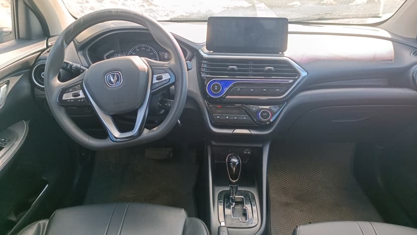 Changan Alsvin - 5