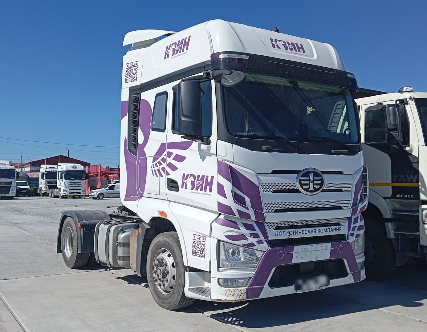 FAW J7 4x2 Седельный тягач - 2
