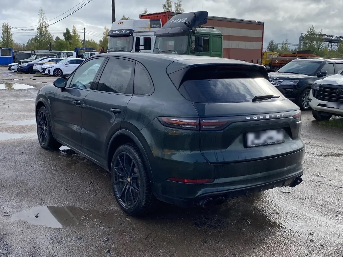 Porsche Cayenne - 4
