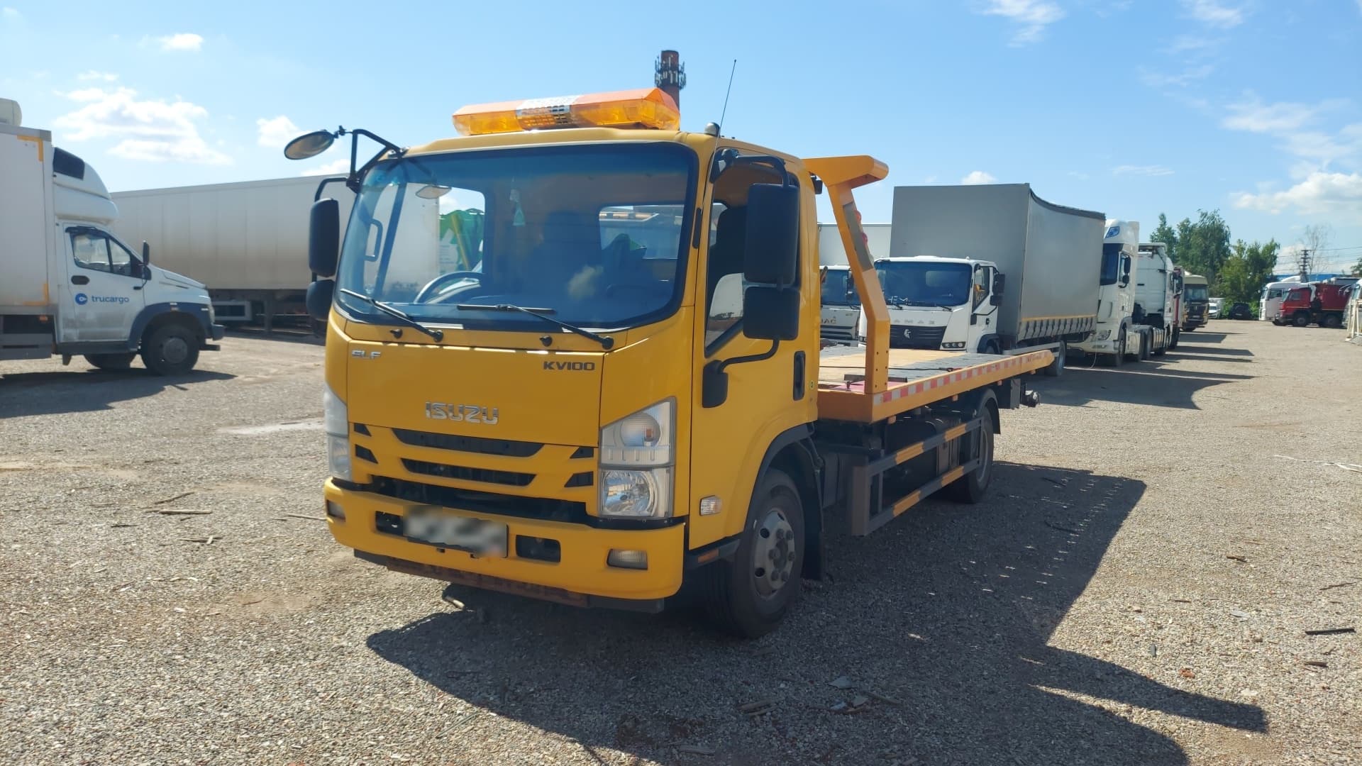 ISUZU ELF 12 (NQR) 4x2 Эвакуатор - 1