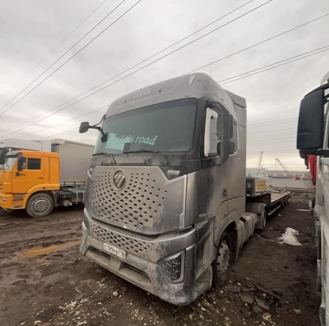Foton AUMAN 4x2 Седельный тягач - 1