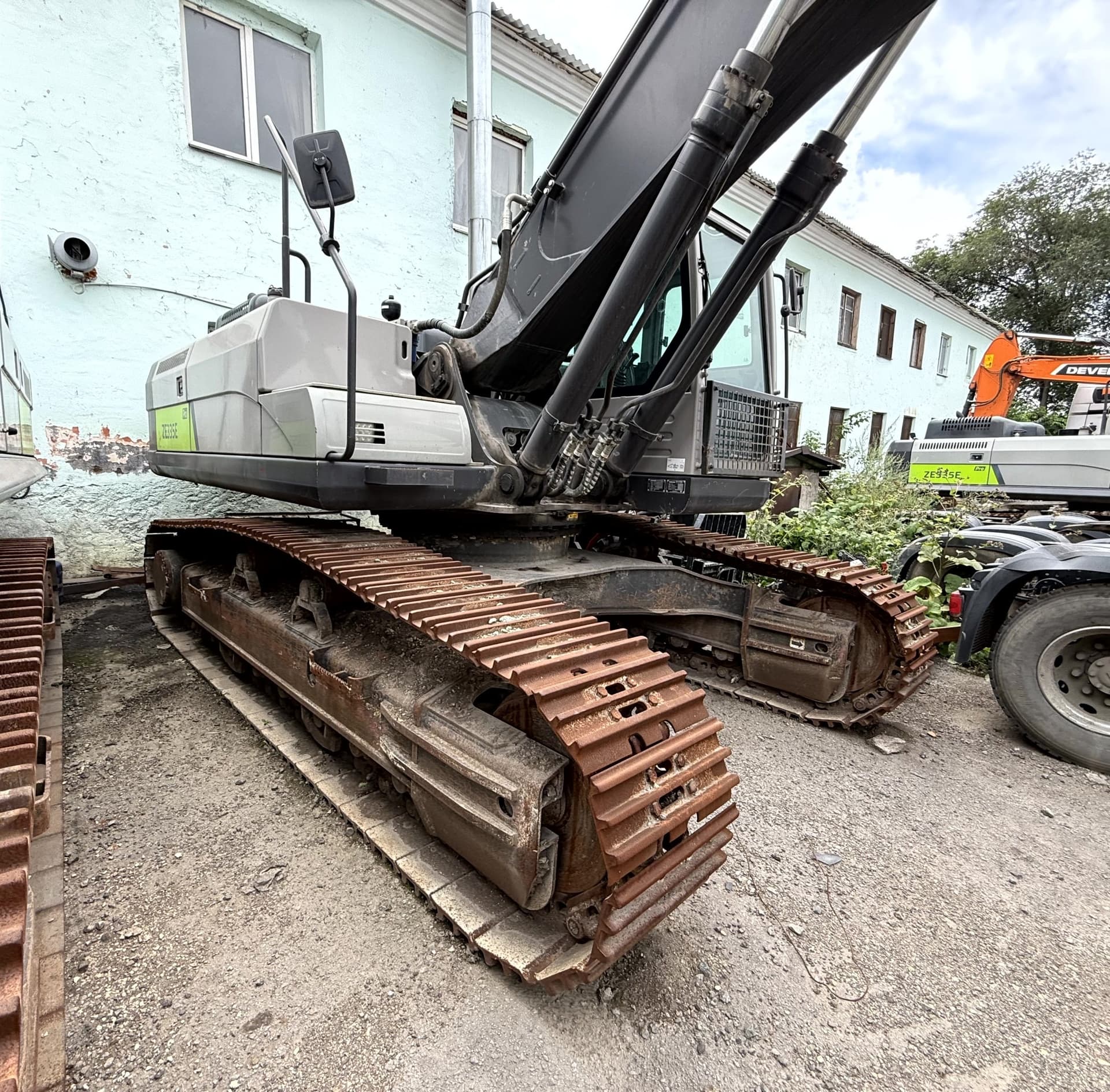 Zoomlion ZE335 Экскаватор - 2
