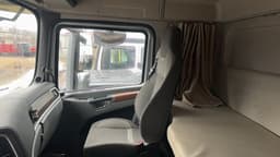Shacman (Shaanxi) SX* 6x6 Седельный тягач - 6