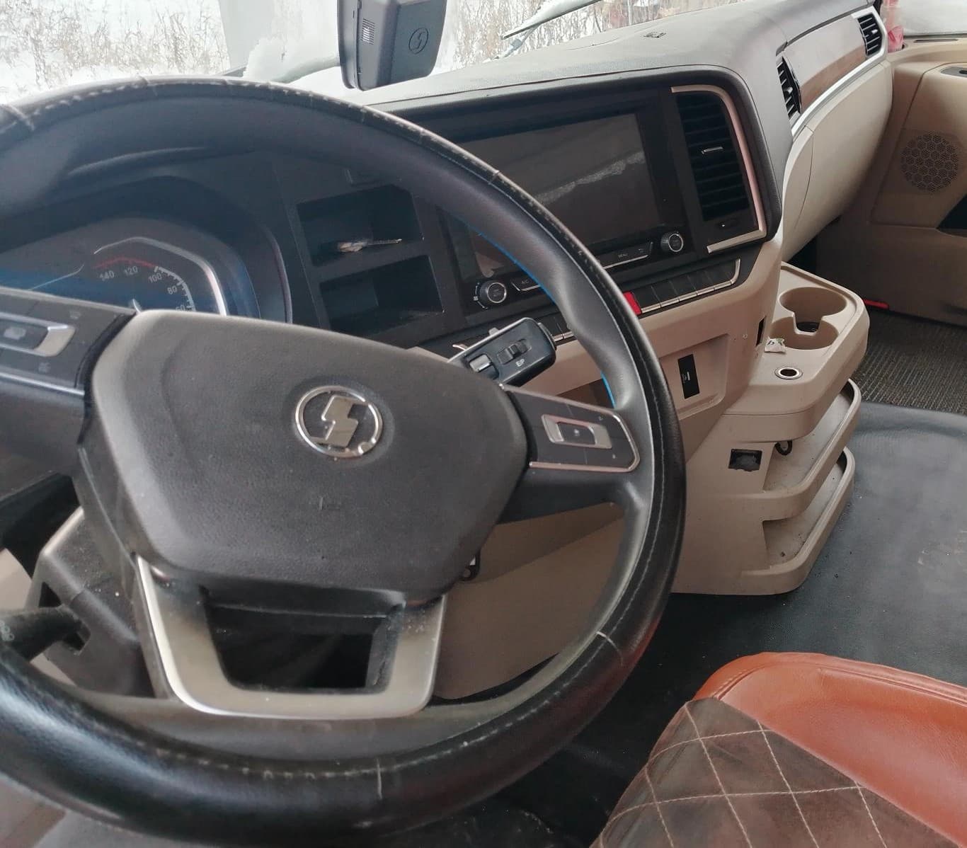 Shacman (Shaanxi) SX* 4x2 Седельный тягач - 5