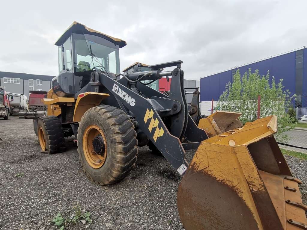 Xcmg LW330 Фронтальный погрузчик - 2