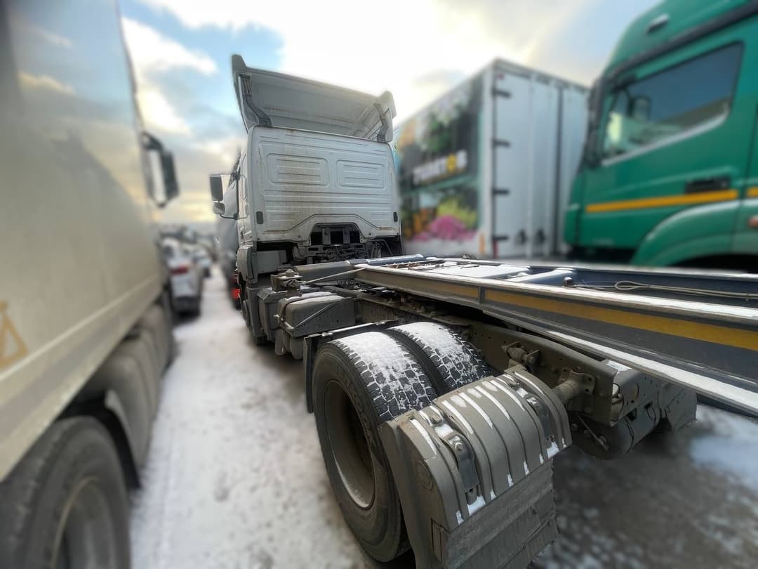 Mercedes-Benz Axor 4x2 Седельный тягач - 4