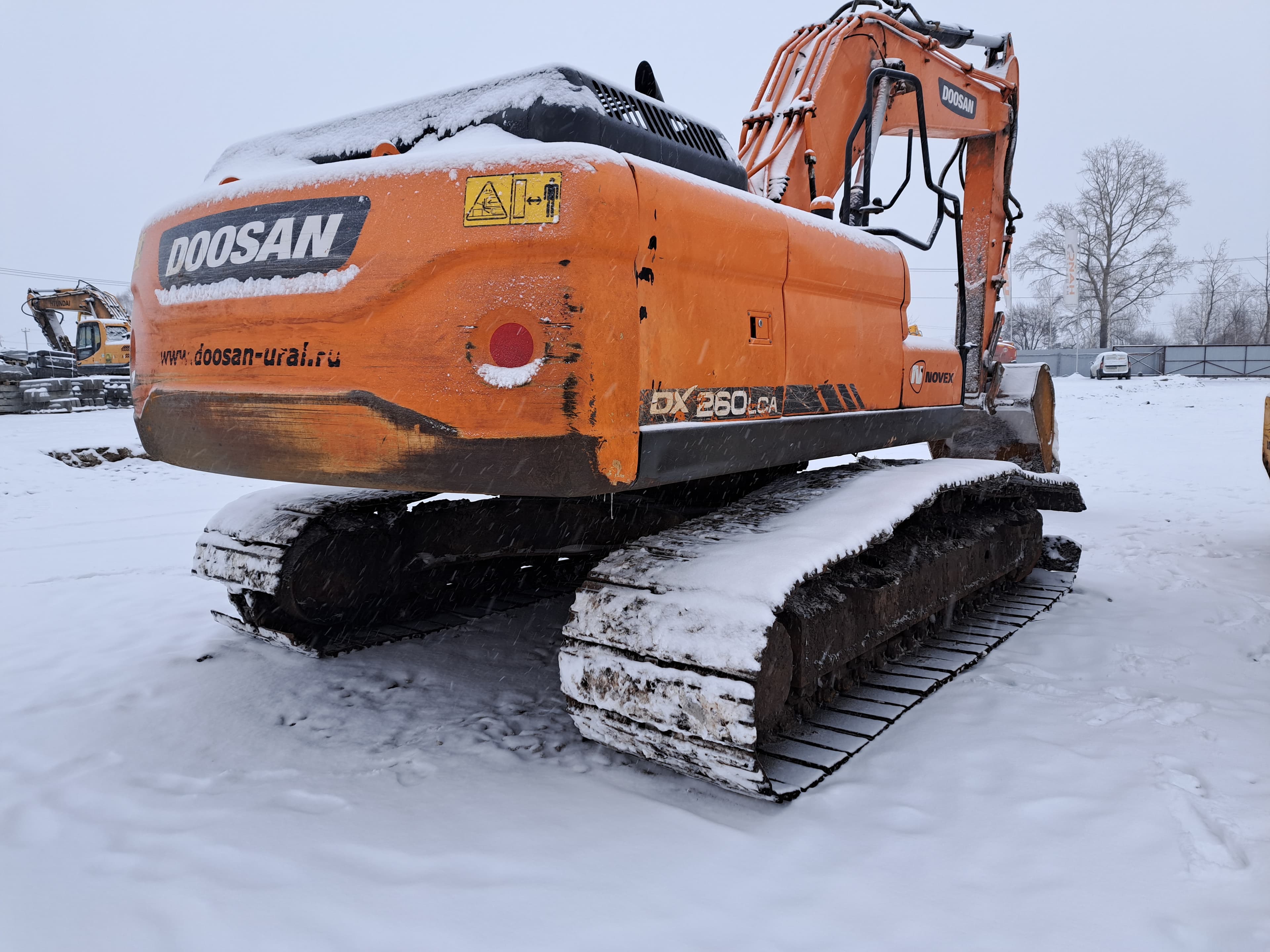 Doosan DX260 Экскаватор - 3