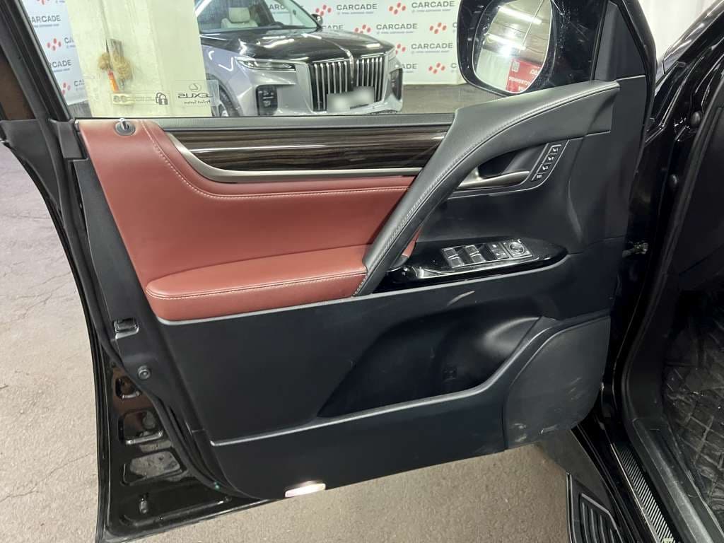 Lexus LX 570 - 8