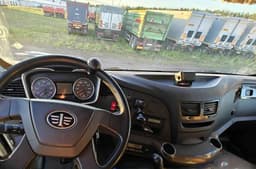 FAW J6 8x4 Самосвал - 5