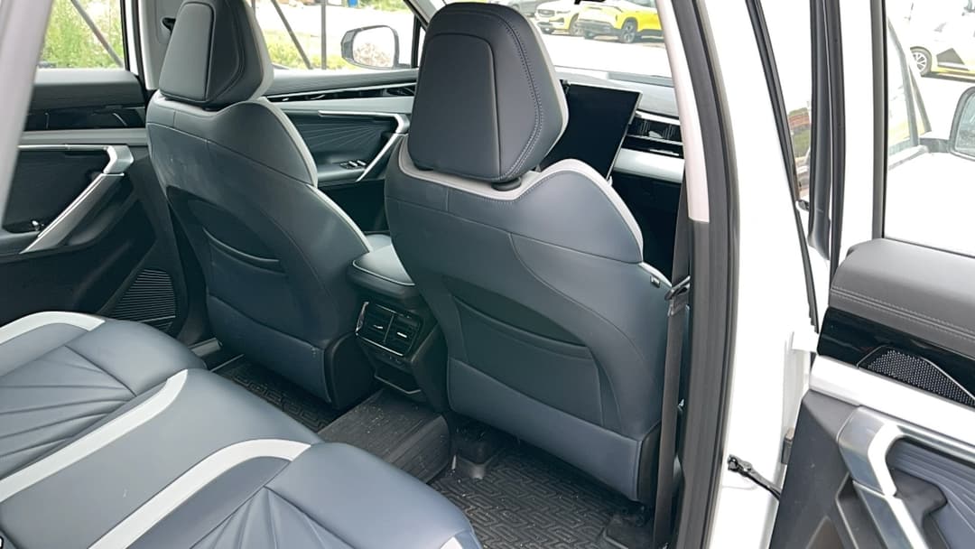 Geely Atlas - 9