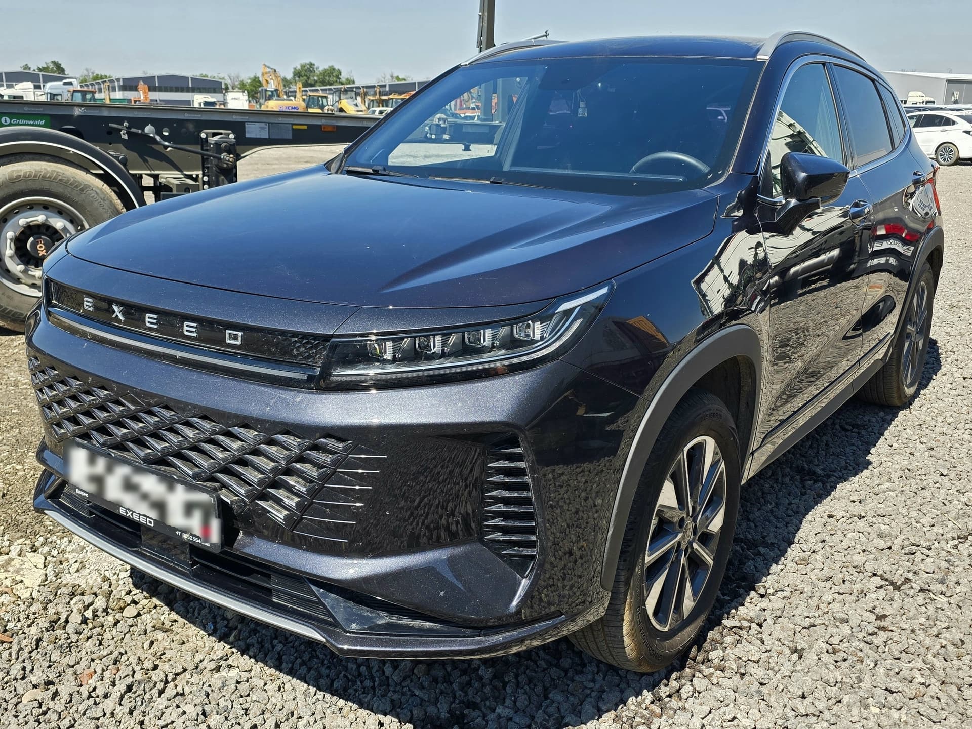 Exeed LX - 1