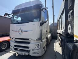 Dongfeng DFH 4x2 Седельный тягач - 1