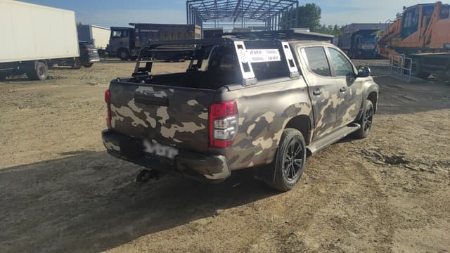Mitsubishi L200 - 3