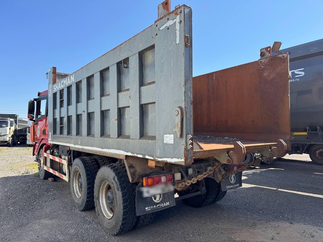 Shacman (Shaanxi) SX32586T384 6x4 Самосвал - 4