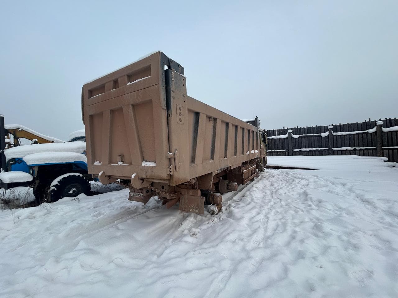 Shacman (Shaanxi) SX* 8x4 Самосвал - 3