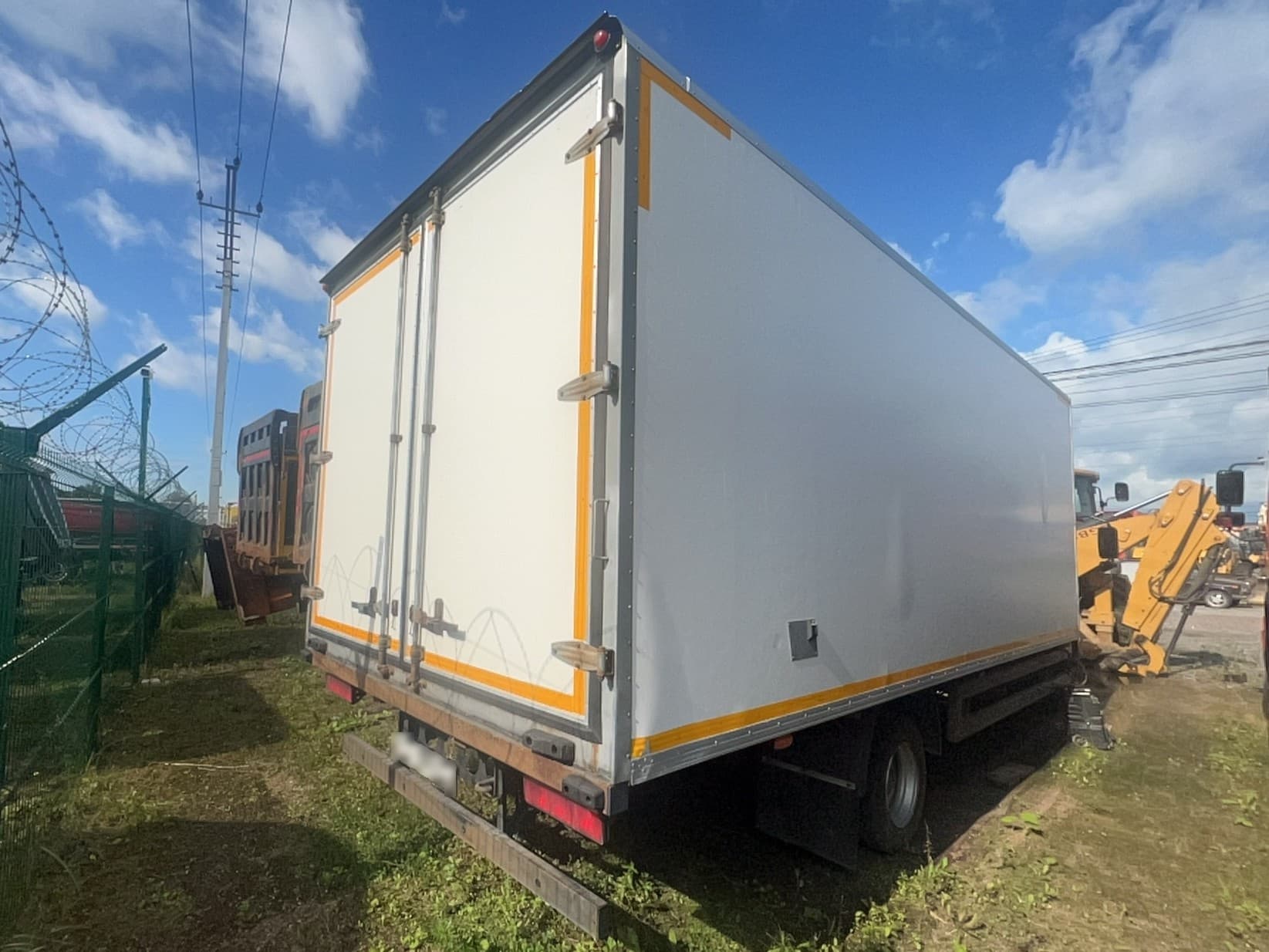 FAW CA1081* 4x2 Изотермический/рефрижератор - 3