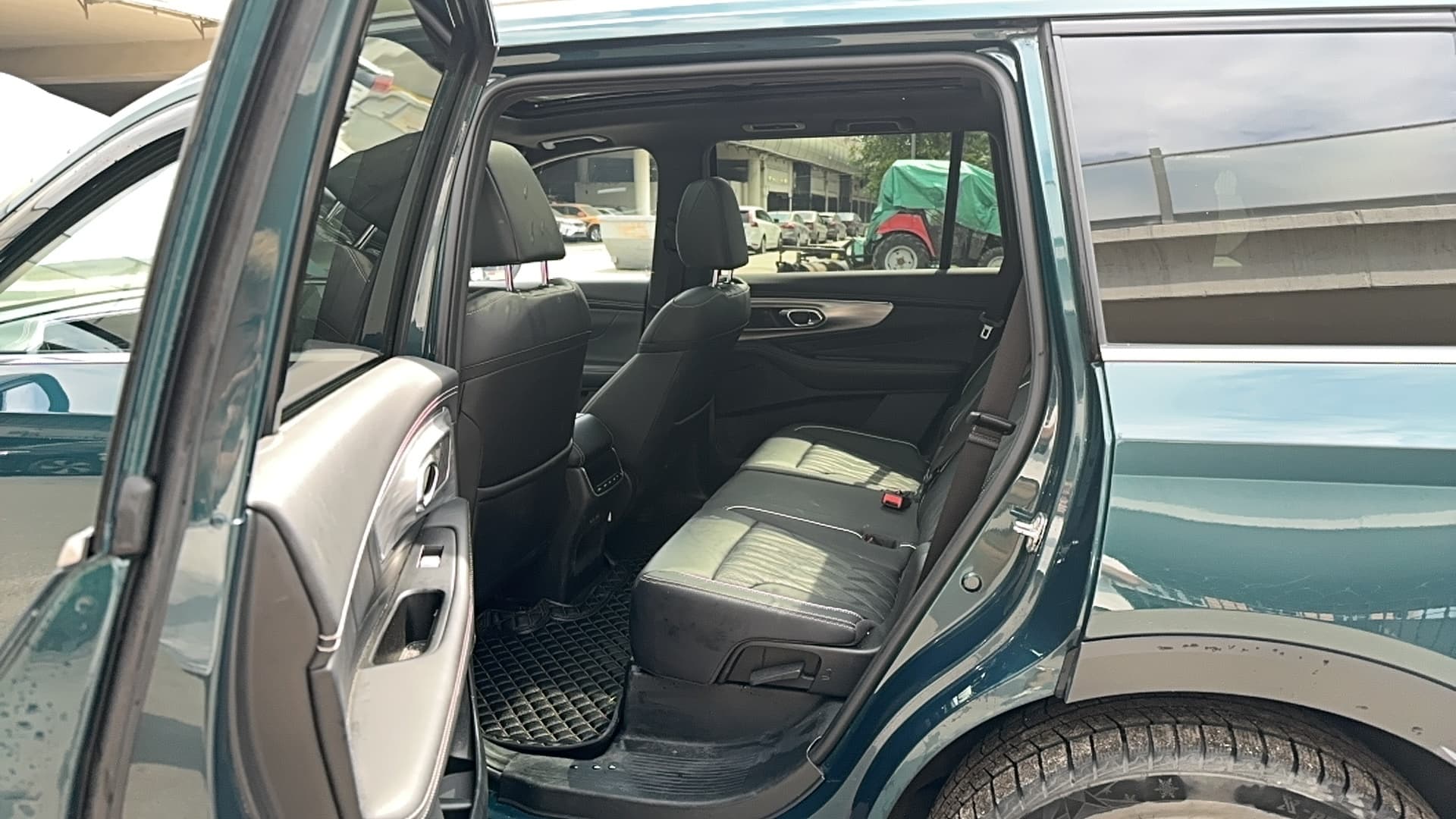 GAC GS8 - 9