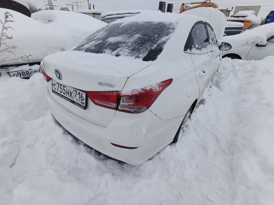 Changan Alsvin - 3