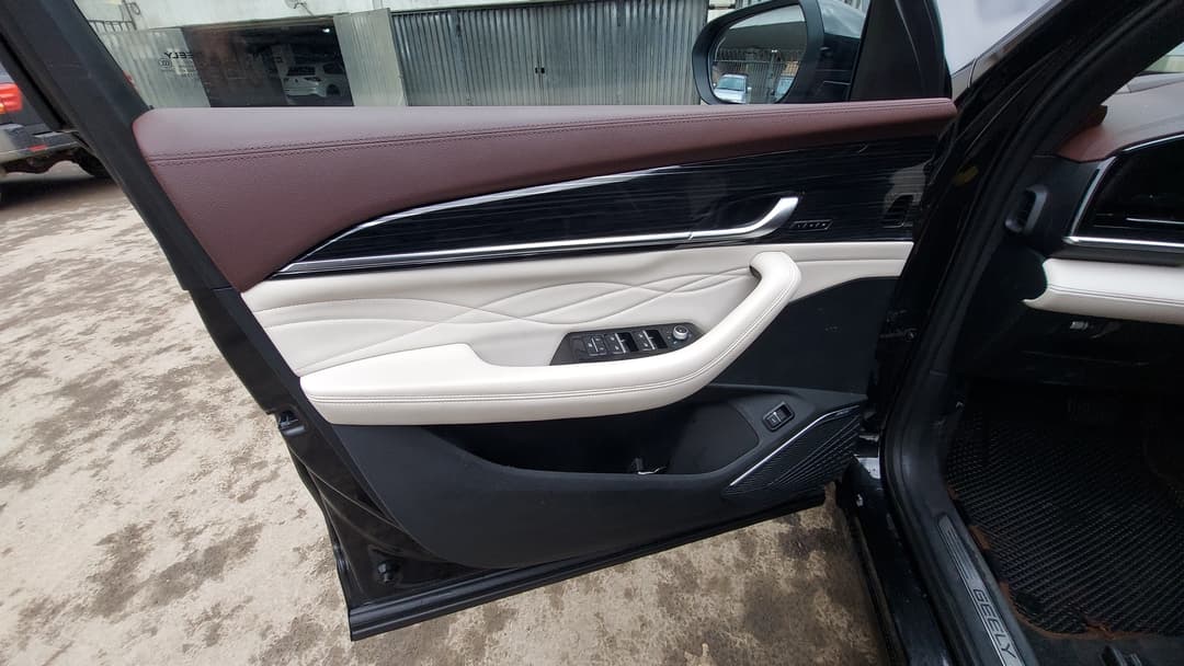 Geely Monjaro - 8