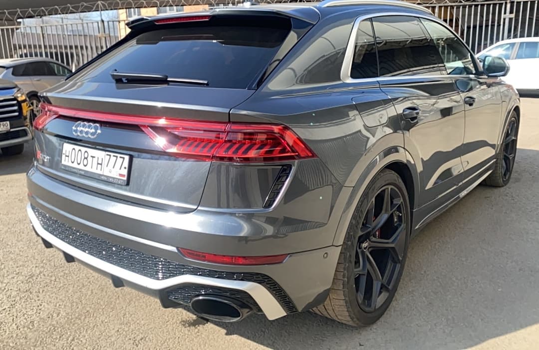 Audi RS Q8 - 3