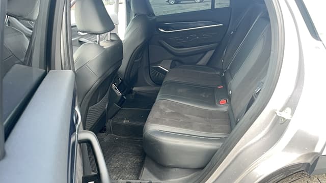 Geely Monjaro - 9