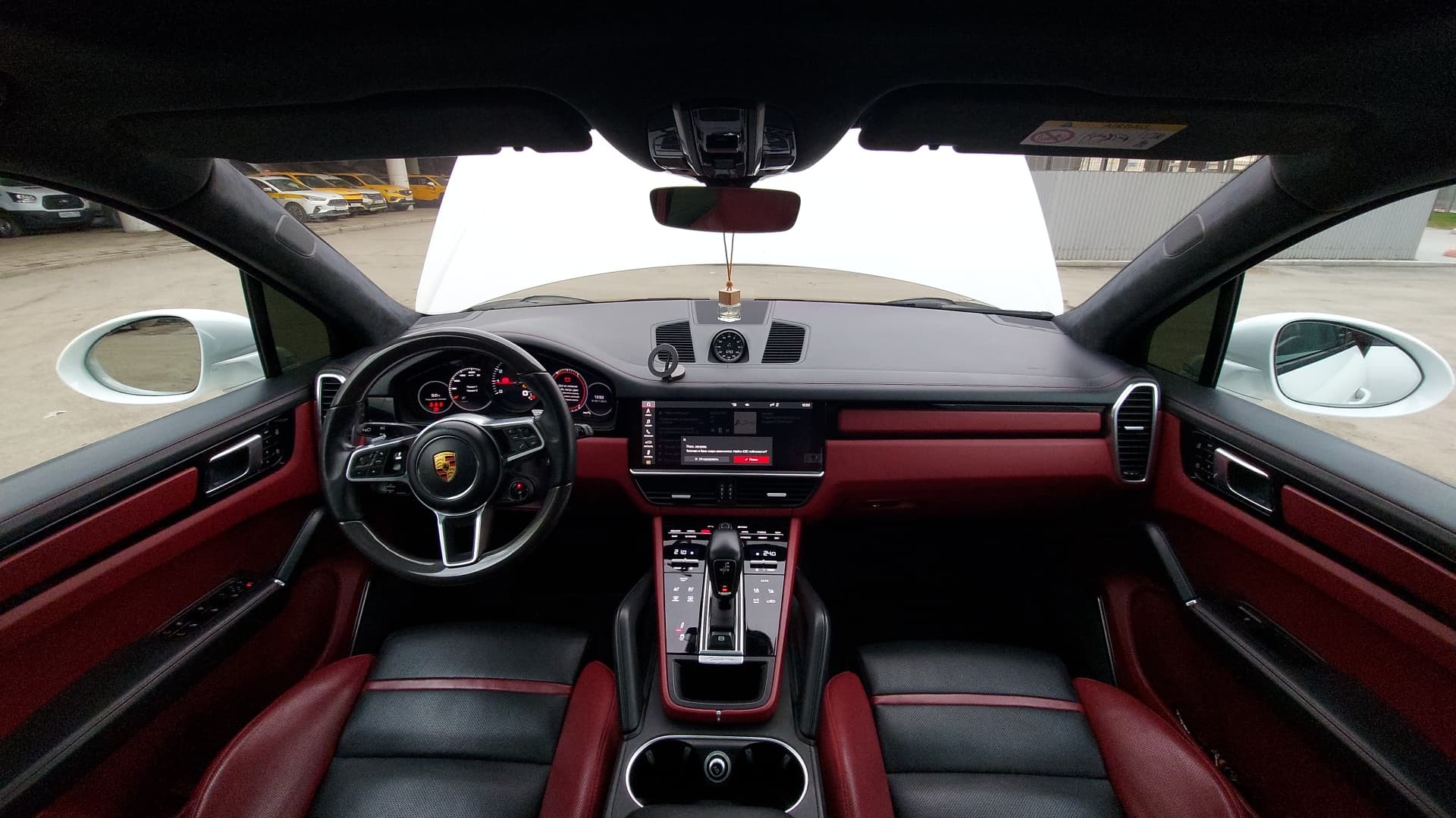 Porsche Cayenne - 5