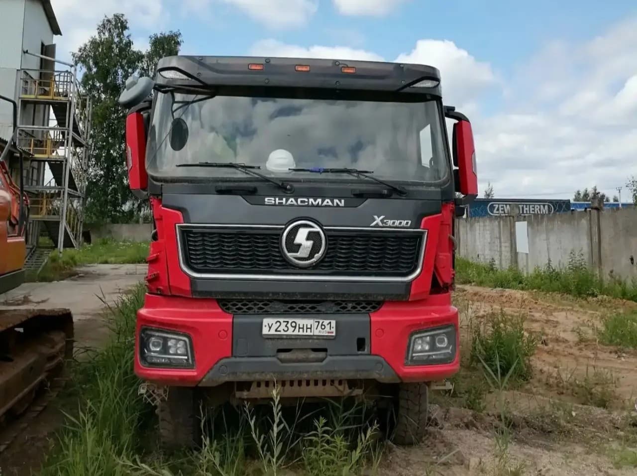 Shacman (Shaanxi) SX* 6x6 Самосвал - 1