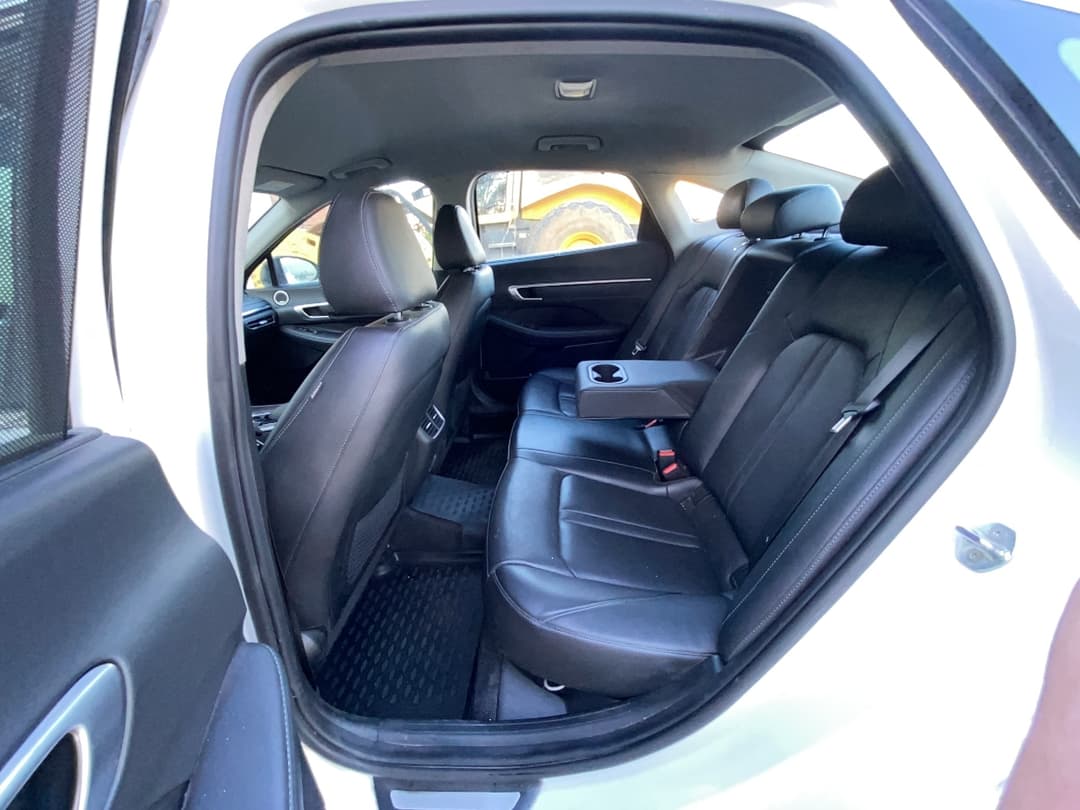 Hyundai Sonata - 9
