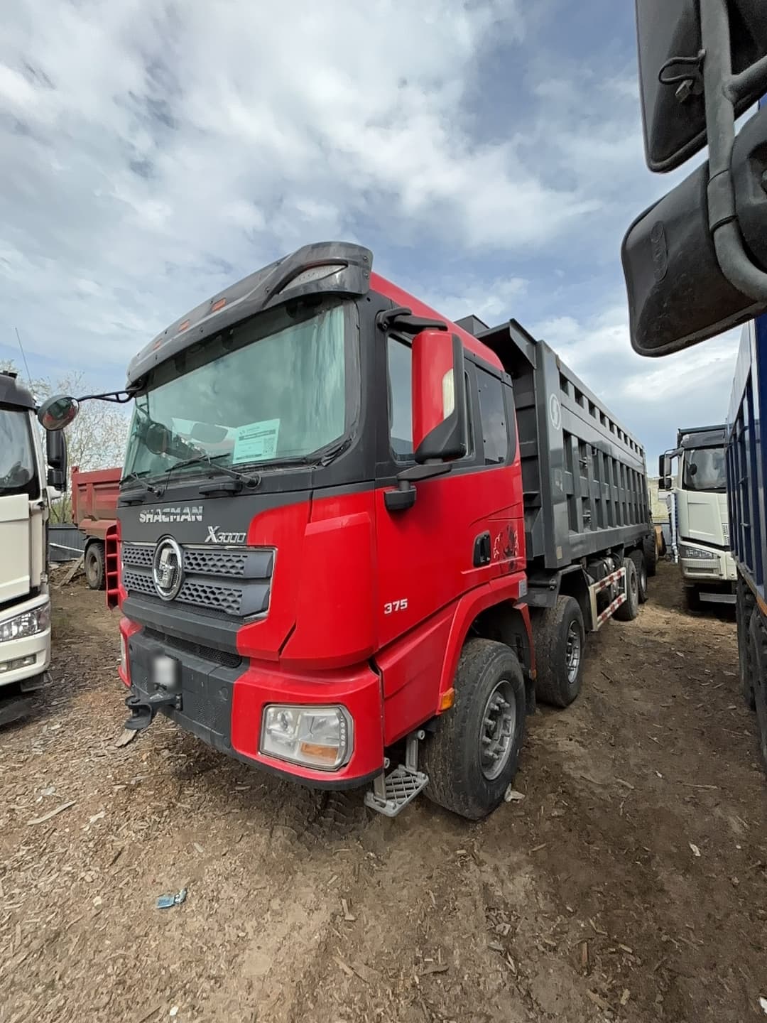 Shacman (Shaanxi) SX* 8x4 Самосвал - 1