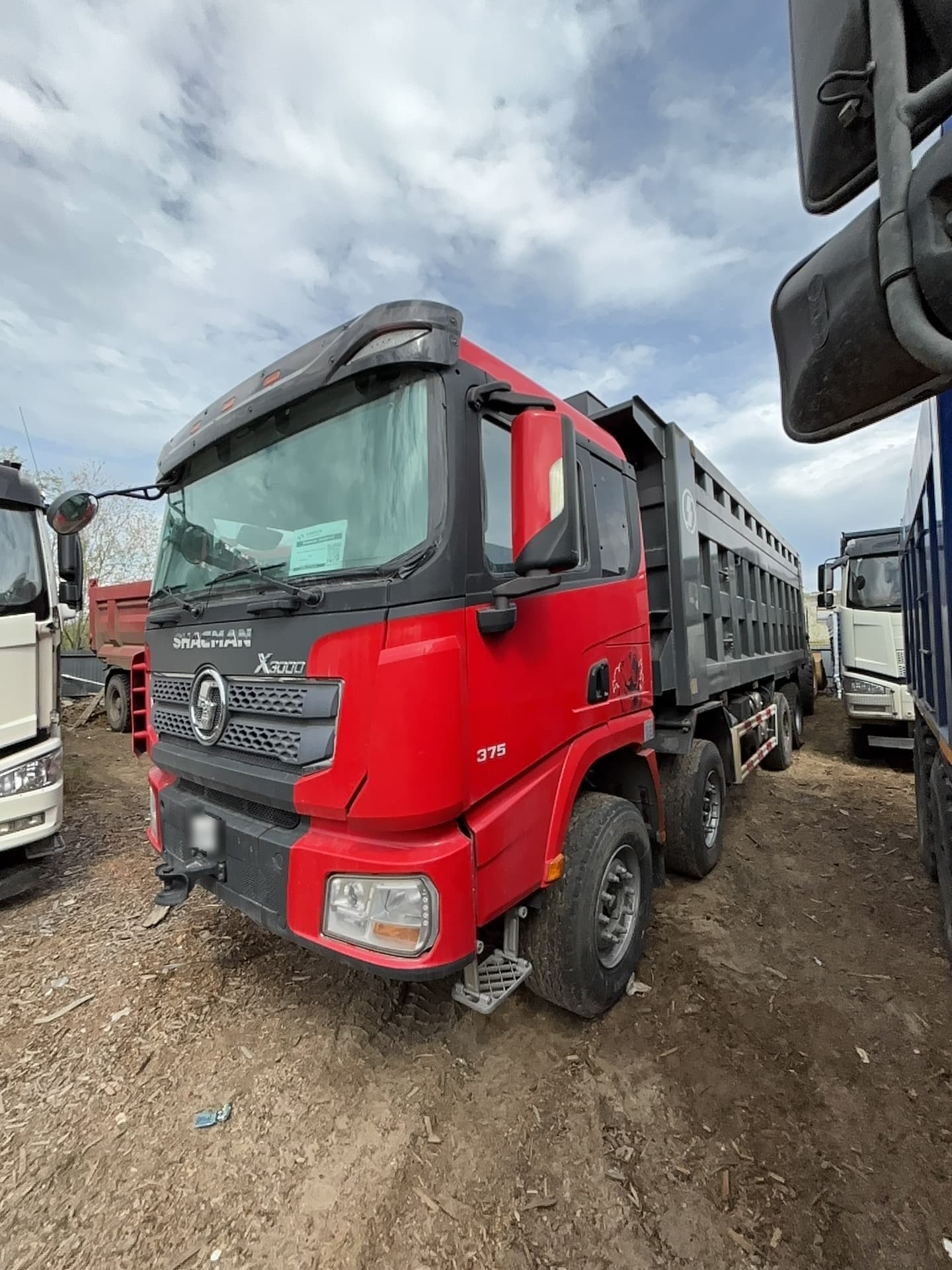 Shacman (Shaanxi) SX* 8x4 Самосвал - 1