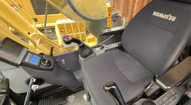 Komatsu РС220-8M0 Экскаватор - 6