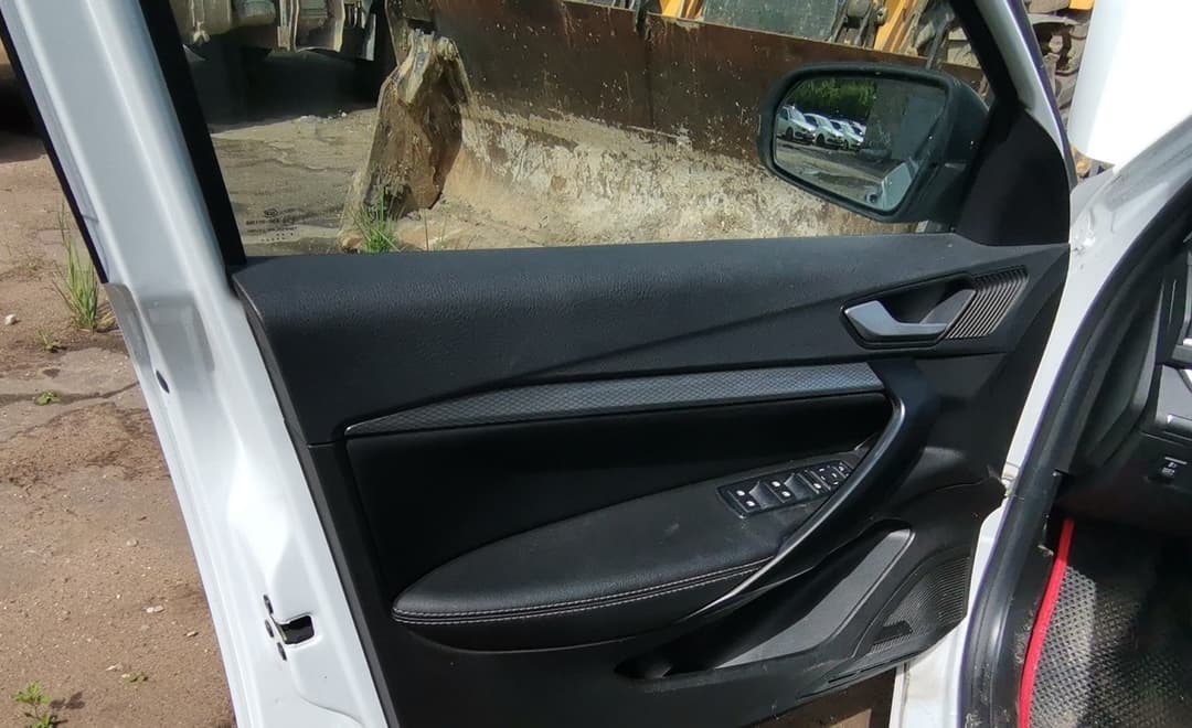 Lada Vesta седан - 7