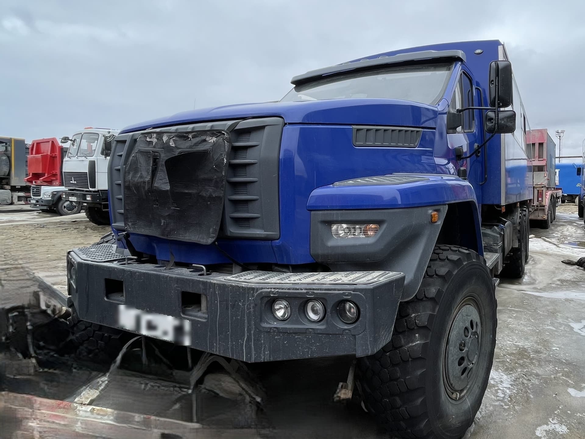 Ural NEXT 3255 Вахтовый автобус - 1