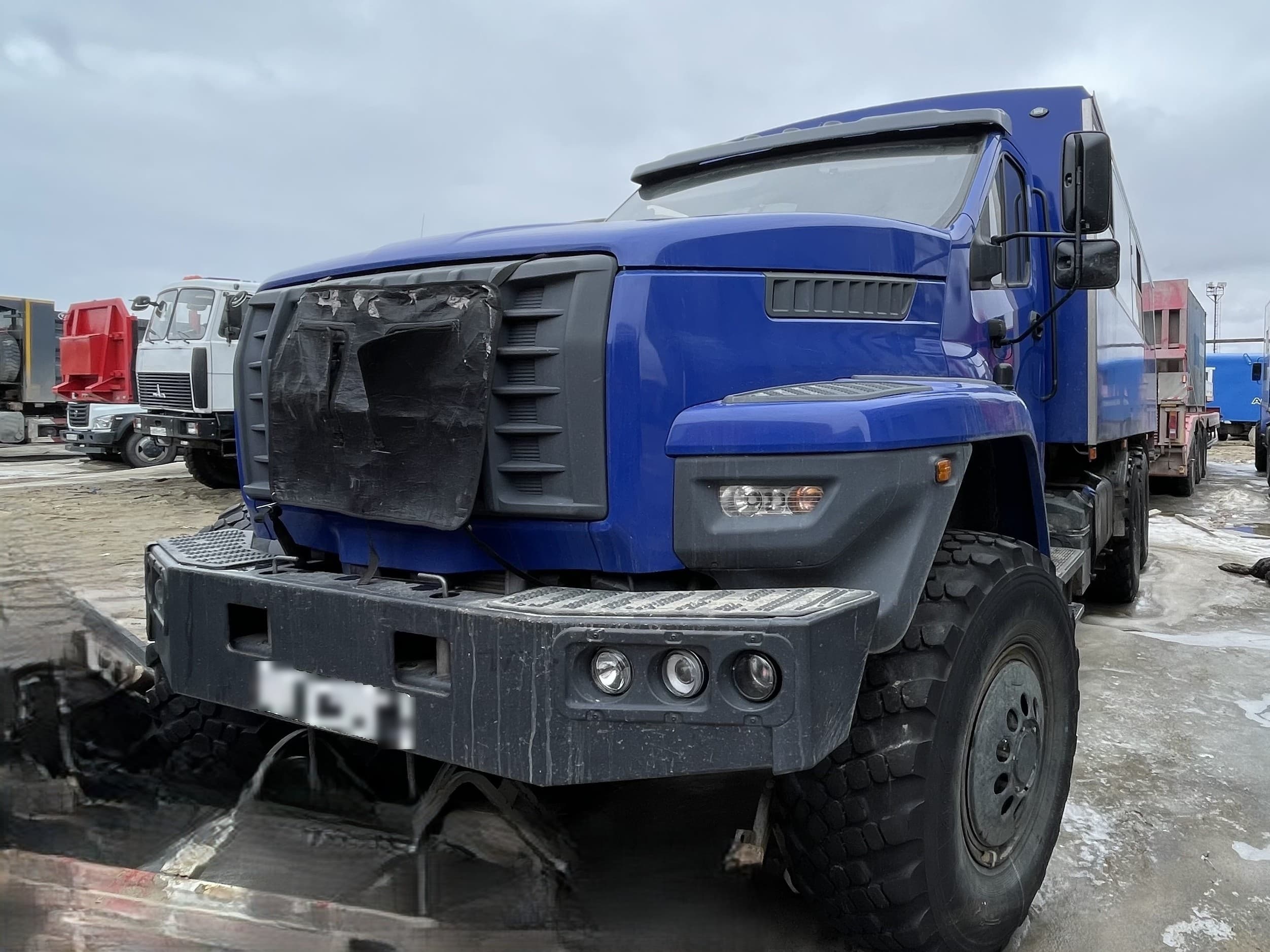Ural NEXT 3255 Вахтовый автобус - 1