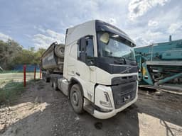 Volvo FM 6x4 Седельный тягач - 2