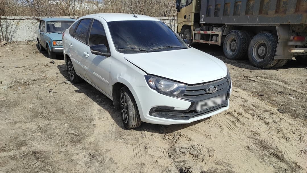 Lada Granta лифтбек - 2