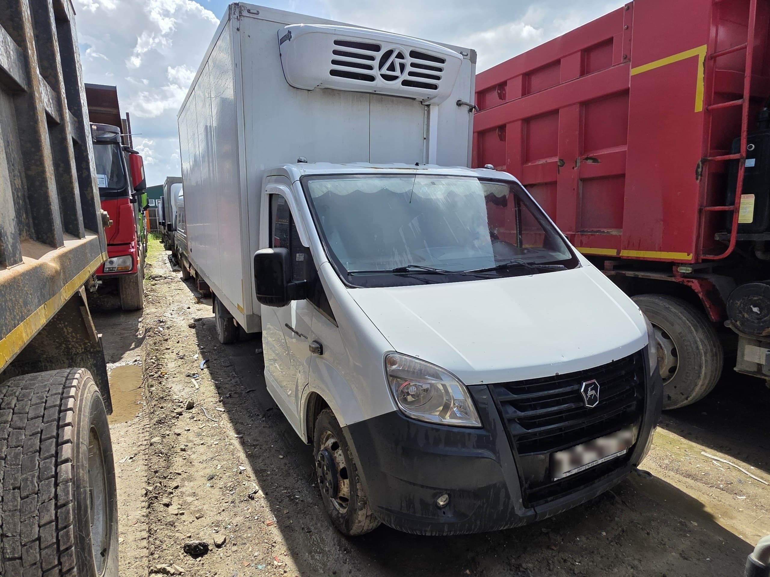 ГАЗ A21R22 Промтоварный фургон - 2