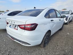 Lada Vesta седан - 3