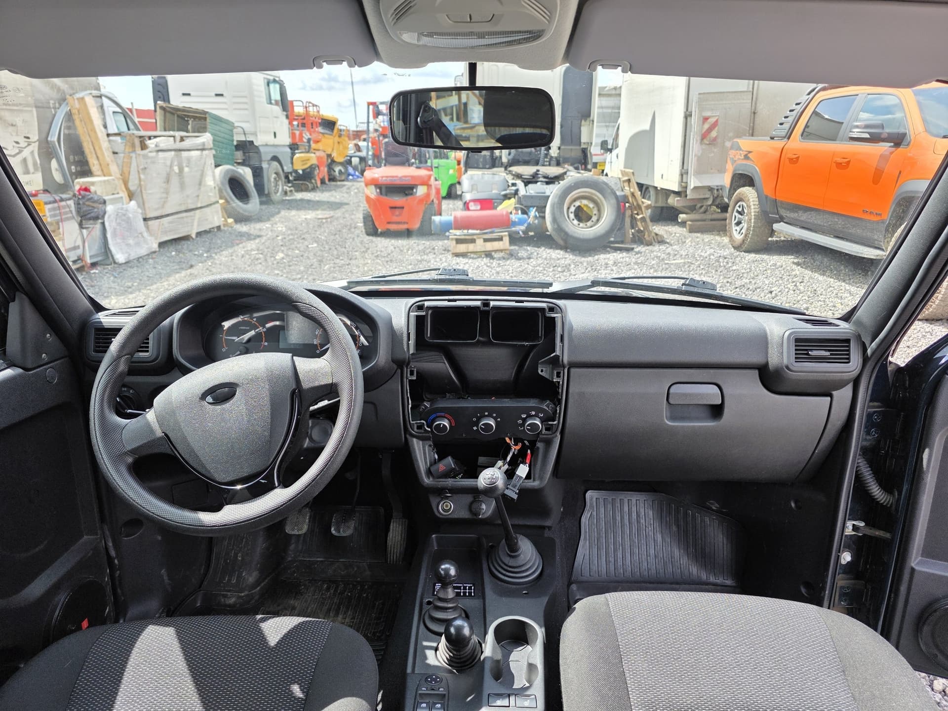 Lada Niva Legend 3 дв - 5