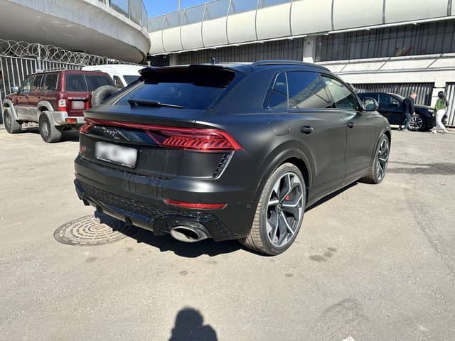 Audi SQ8 - 3