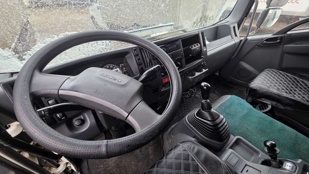 Авангард 6709* на шасси Isuzu ELF 12 4x2 Изотермический/рефрижератор - 5