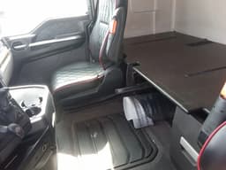 Sitrak C7H 4x2 Седельный тягач - 9