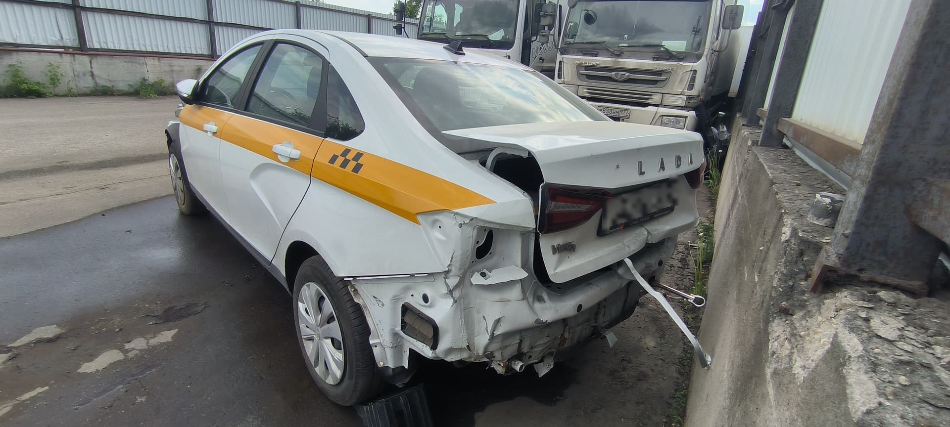 Lada Vesta седан - 4