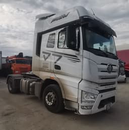 FAW J7 4x2 Седельный тягач - 2