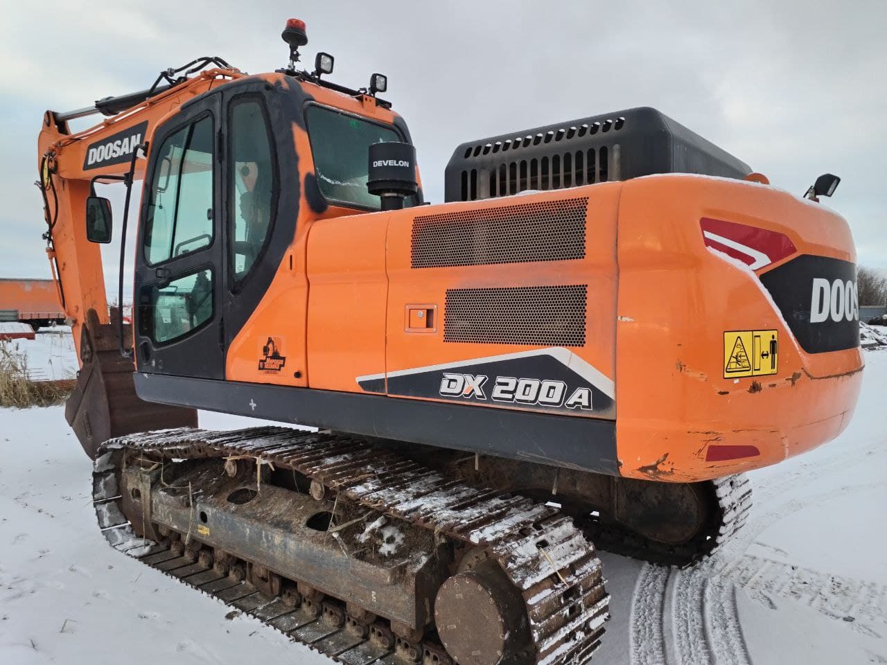 Doosan DX200 Экскаватор - 4